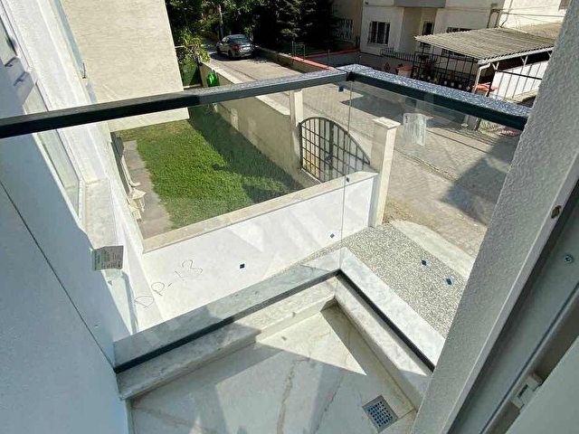 Ertuğrulgazide 3 üncü kat Satılık Lüks 1+1 Daire (55m², - Görsel 9