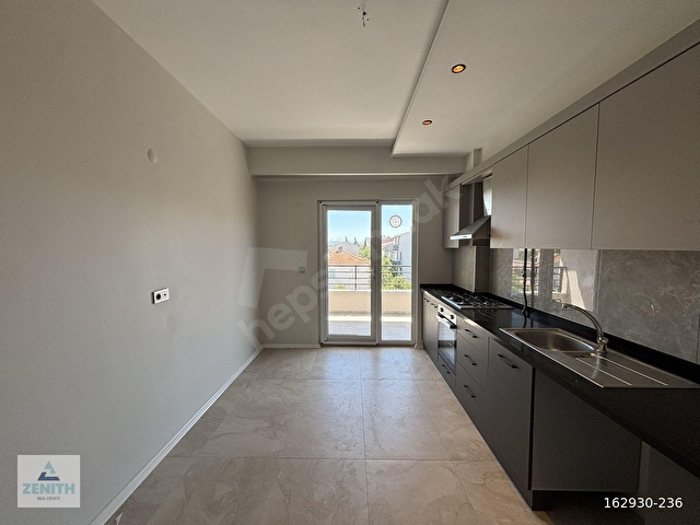 Zenith Real Estateden Hasan Basri Çantayda Kiralık 2+1 Daire - Görsel 12