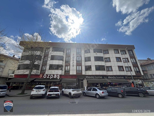Özpaş Market Üzeri Ana Caddede 5+1, 230 m² Satılık Dubleks