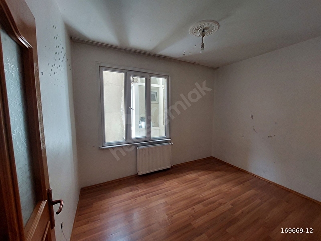 BAĞCILAR 100.YIL KIŞLA CADDESİ ÜSTÜNDE SATILIK 2+1 ARA KAT DAİRE - Görsel 6