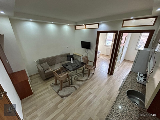 KOZADAN ULUS KAVŞAĞINDA KİRALIK BALKONLU 2+1 ARAKAT APART - Görsel 2