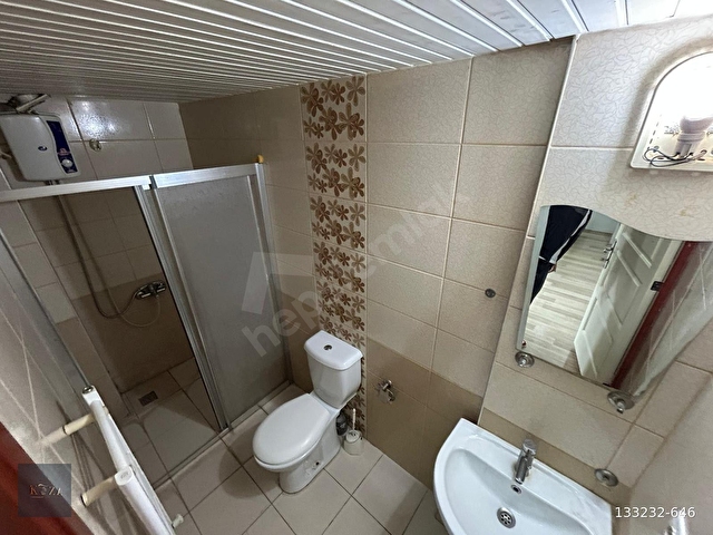 KOZADAN ULUS KAVŞAĞINDA KİRALIK BALKONLU 2+1 ARAKAT APART - Görsel 15
