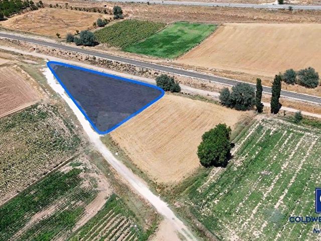 Dinar Yaka Köyü Yatırıma Uygun Satılık Tarla 925 m² - Görsel 4