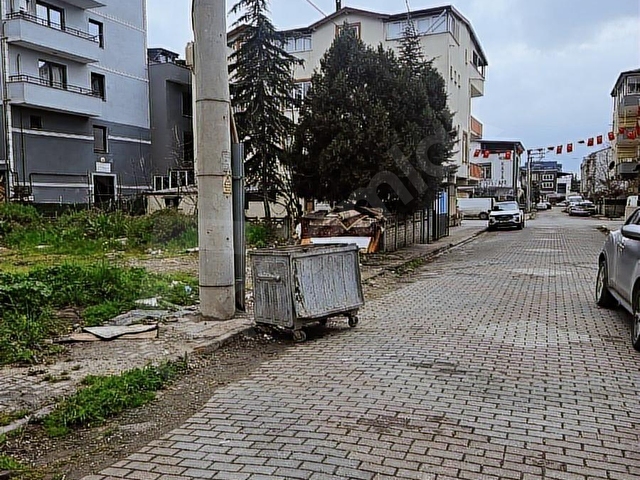 İzmit 42 evlerde yatıma oturuma uygun 3+1 arakat - Görsel 2