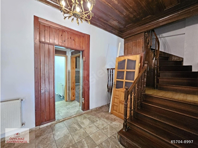 ÜSKÜDAR ZEYNEPKAMİL,DE KİRALIK  MÜSTAKİL BİNA 250 M2 PRESTİJLİ KULLANIM - Görsel 23