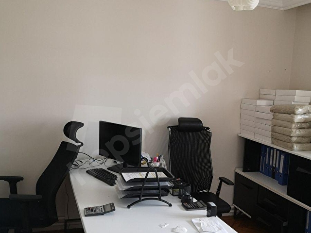 Etimesgut İstasyon Caddesinde Kiralık 3+1 , Katta , Ön Cephe, İşyeri - Görsel 9