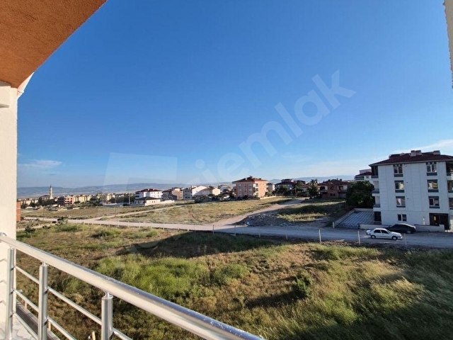 AMASYA/MERZİFONDA YUNUS EMRE MAHALLESİNDE KİRALIK  EŞYALI 1+1 - Görsel 14