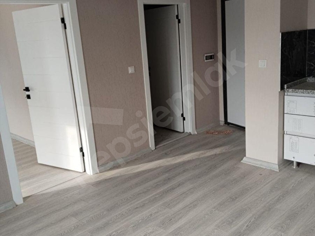 ÇUBUK ESENBOĞA MAHALLESİNDE SIFIR HİÇ OTURULMAMIŞ KATTA 1.KAT 1+1 SATILIK DAİRE