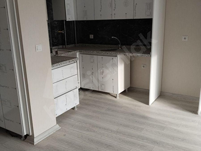 ÇUBUK ESENBOĞA MAHALLESİNDE SIFIR HİÇ OTURULMAMIŞ KATTA 1.KAT 1+1 SATILIK DAİRE - Görsel 3