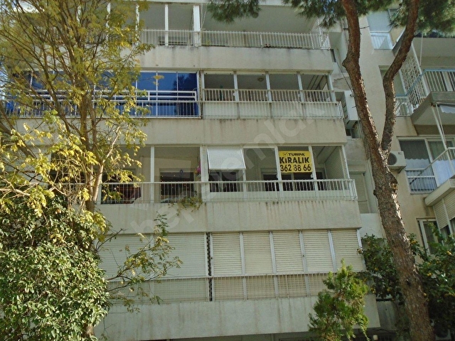 KARŞIYAKA ÇAMLIK SAHİLE İSKELEYE TRAMVAYA YAKIN KİRALIK 3+1 DAİRE