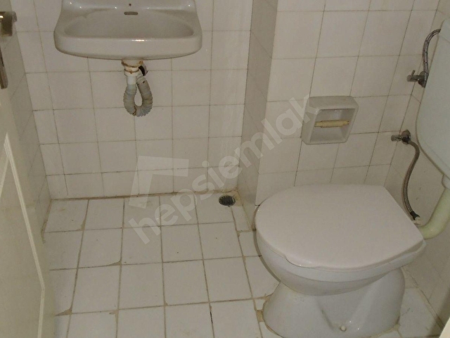 KARŞIYAKA ÇAMLIK SAHİLE İSKELEYE TRAMVAYA YAKIN KİRALIK 3+1 DAİRE - Görsel 15