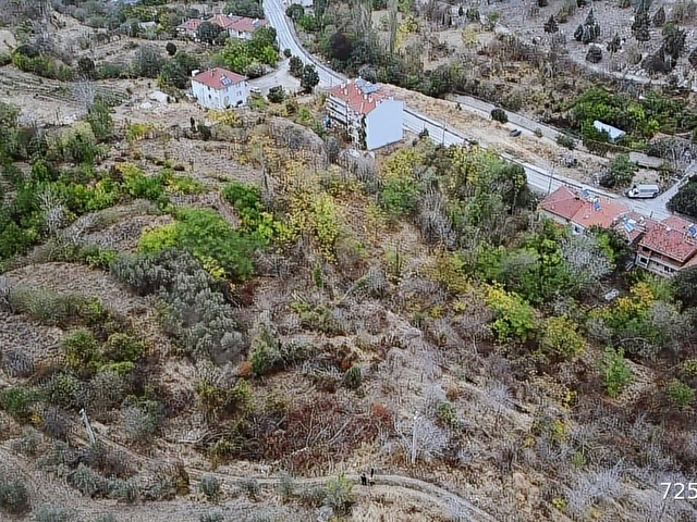 BİLECİKİN EN BÜYÜK KÖYÜNDE 570 M2,%40 İMARLI VE MANZARALI ARSA - Görsel 25