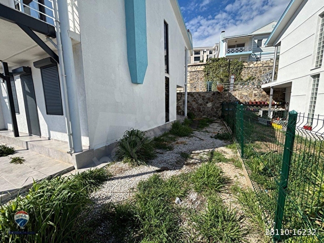 Full Manzaralı Tadilatlı Yenilenmiş Köşe Villa - Görsel 9