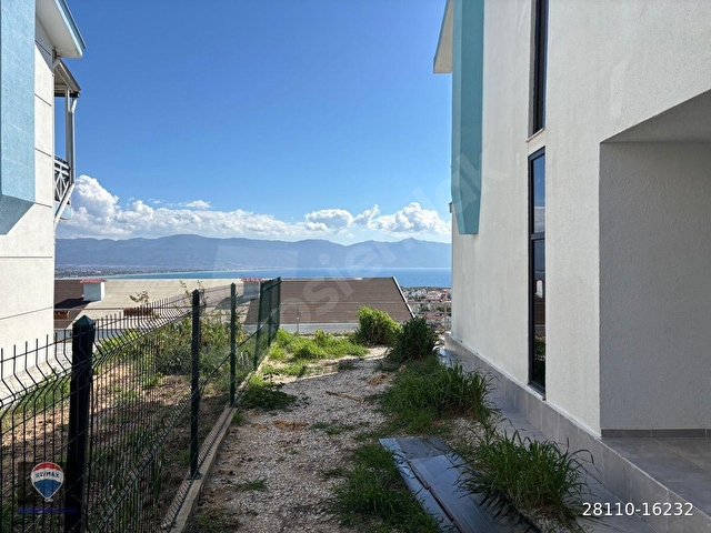 Full Manzaralı Tadilatlı Yenilenmiş Köşe Villa - Görsel 12