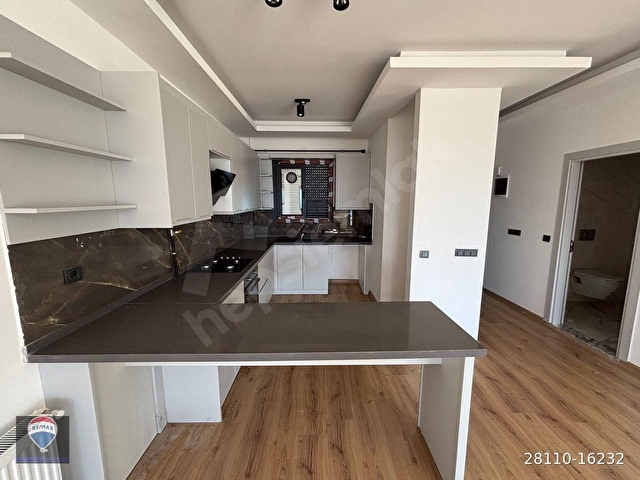 Full Manzaralı Tadilatlı Yenilenmiş Köşe Villa - Görsel 22