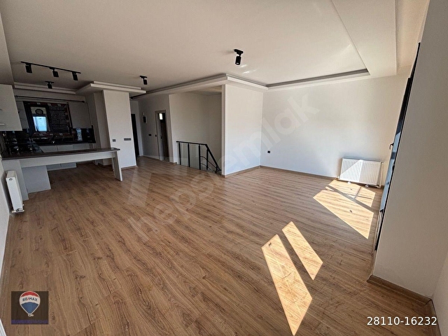 Full Manzaralı Tadilatlı Yenilenmiş Köşe Villa - Görsel 24