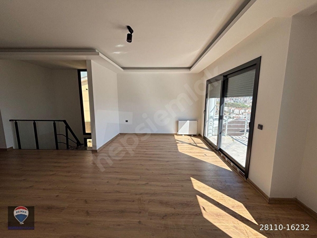 Full Manzaralı Tadilatlı Yenilenmiş Köşe Villa - Görsel 25