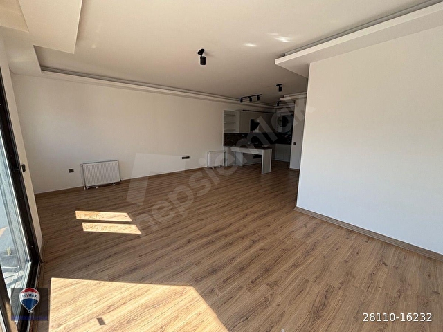 Full Manzaralı Tadilatlı Yenilenmiş Köşe Villa - Görsel 28
