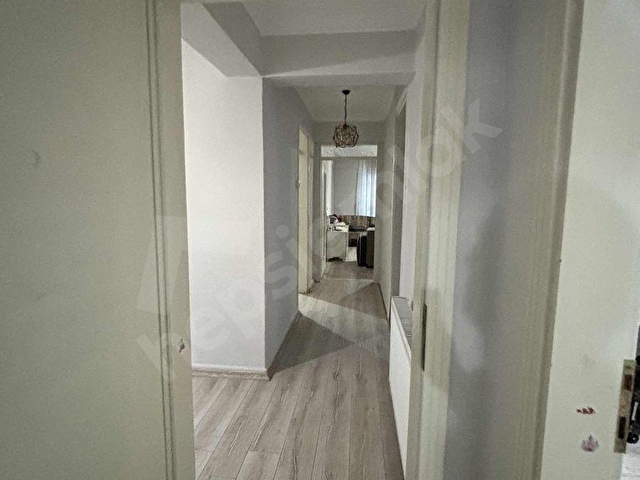 ÇEKMECE UĞURMUMCU CADDESİNDE SATILIK DAİRE - Görsel 9
