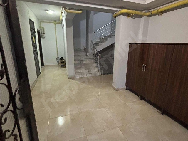ÇEKMECE UĞURMUMCU CADDESİNDE SATILIK DAİRE - Görsel 3