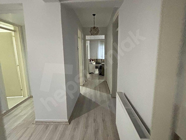 ÇEKMECE UĞURMUMCU CADDESİNDE SATILIK DAİRE - Görsel 8