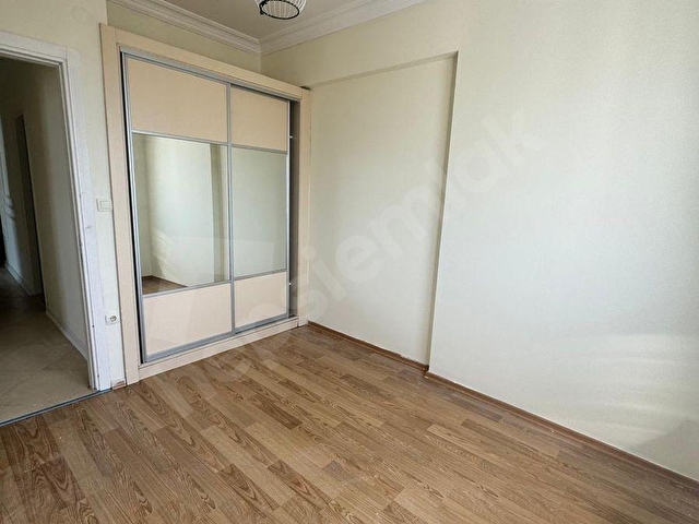 SİTE İÇERİSİNDE 2+1 MERKEZİ KONUMDA KİRALIK DAİRE - Görsel 2