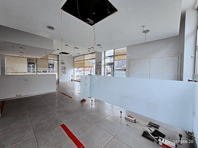 Şerifali Ticaride İskanlı 740 M2 Depo & Dükkan & Ofis - Görsel 12