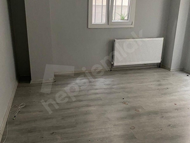 Merkezde Metrobüse Çarşıya Yakın 1+1 Kiralık Daire - Görsel 5