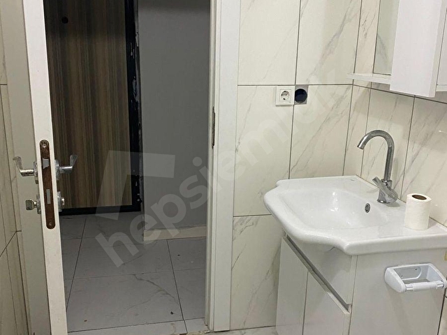 Merkezde Metrobüse Çarşıya Yakın 1+1 Kiralık Daire - Görsel 10