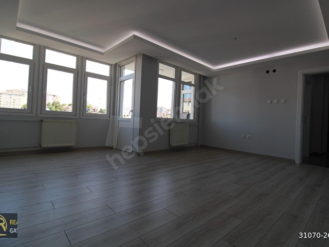 Üsküdar Çengelköy Ata-2 Sitesinde 110 m2 Yenilenmiş Daire - Görsel 15
