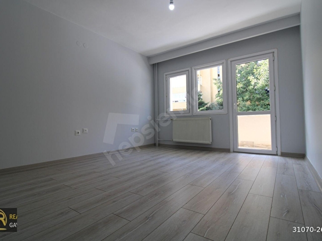 Üsküdar Çengelköy Ata-2 Sitesinde 110 m2 Yenilenmiş Daire - Görsel 3