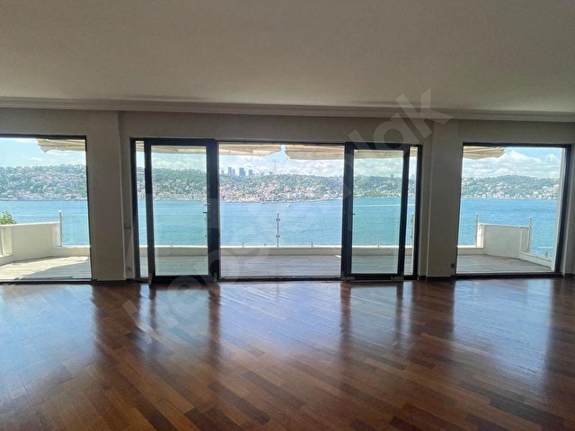Vaniköyde Boğaz Manzaralı Otoparklı Asansörlü Kiralık Yalı Dairesi - Görsel 9