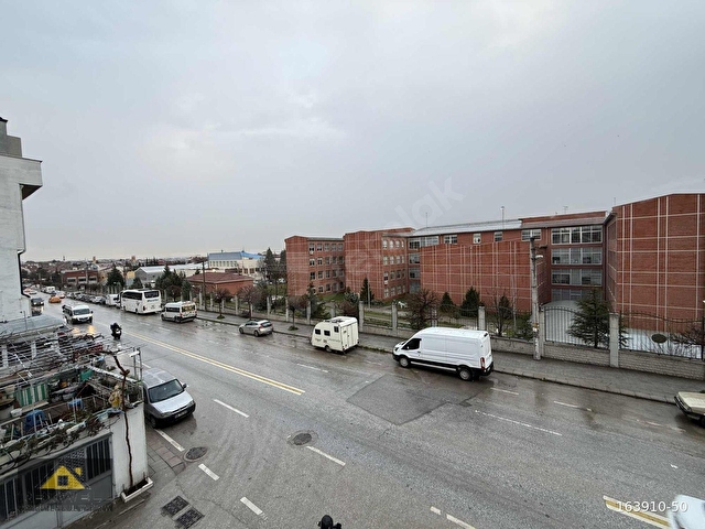 REXWELLden ANADOLU ÜNV KARŞISINDA CADDE ÜZERİNDE BAKIMLI 2+1 - Görsel 23