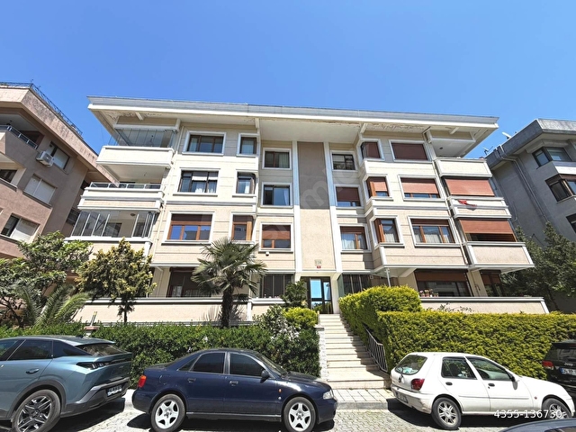 MODA SAHİLDE 200m2 KISMİ MANZARALI 2 BANYOLU 2.KAT KİRALIK 4+1 - Görsel 30