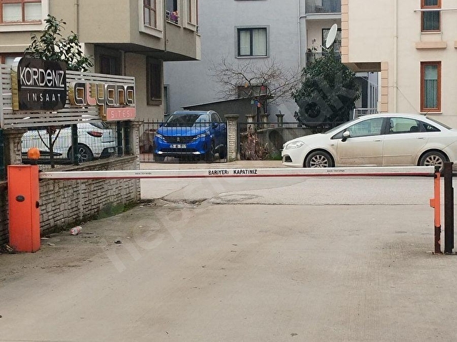 ÖĞRETMENDEN AZİZİYE MAHALLESİNDE 2+1 ARA KAT KİRALIK DAİRE - Görsel 5