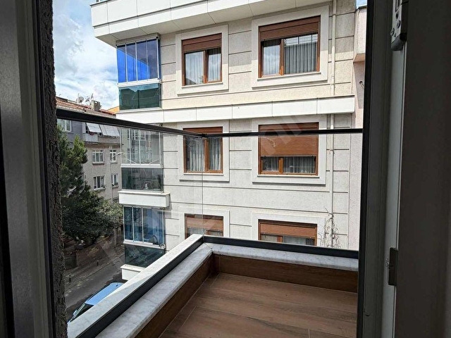 TURANDAN İCADİYE MAHALLESİNDE LÜKS EŞYALI YENİ BİNADA ARAKAT - Görsel 30