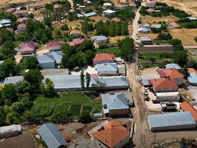 KORKUTELİ TAŞKESİĞİNDE EMSALLERİNİN EN UYGUNU SATILIK TARLA - Görsel 5