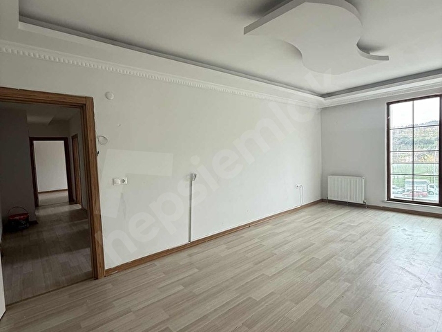 Arnavutköy Hastane Metro Durağının Yanında Satılık 3+1 Daire - Görsel 10