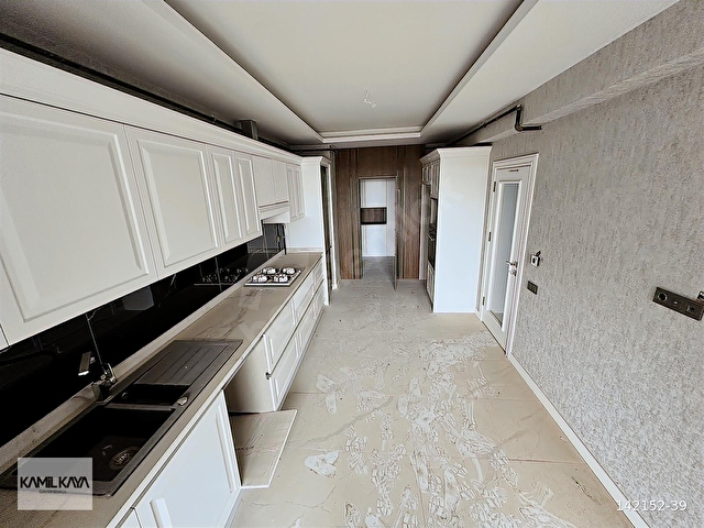 KAMİL KAYA DAN GAZZE CADDESİ ARMA PERA DA KİRALIK 4+1 DAİRE - Görsel 8