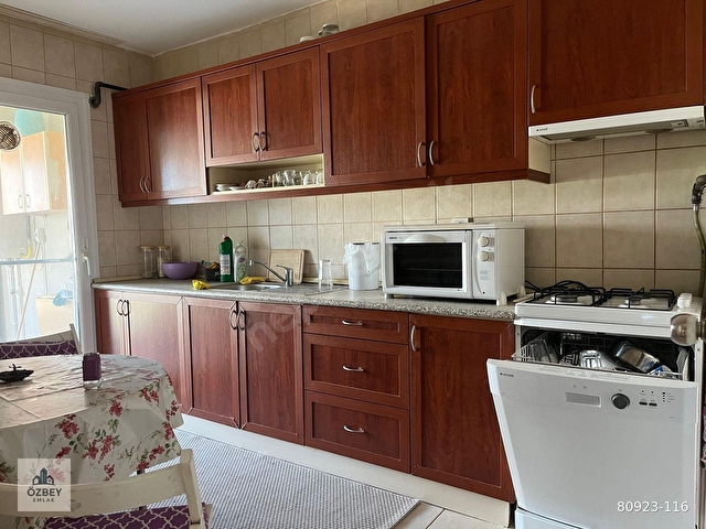 ÖZBEY EMLAKTAN METROKENT SİTESİNDE FUL EŞYALI 3+1 KİRALIK DAİRE - Görsel 3