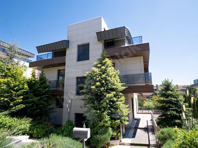 Gülce Villalarında Satılık Müstakil Lüks Villa | Butik Site