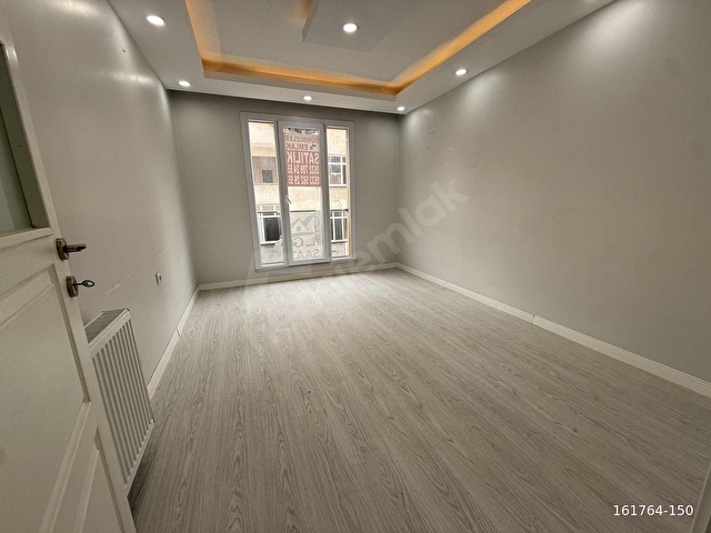 MEHMET AKİF MAH. METROYA YAKIN ASANSÖRLÜ 2+1 ARA KAT DAİRE - Görsel 3