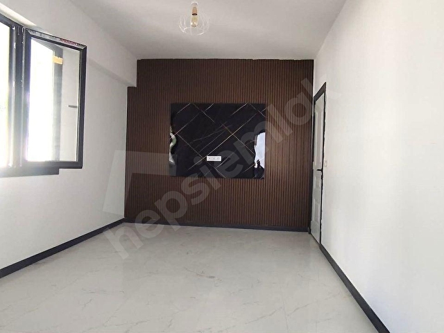 İLBADI MAHALLESİNDE ÖN CEPHE 2+1/95 m2 ÇİFT BALKONLU TV ÜNİTELİ HARİKA DAİRE 3.150.000 TL !!! - Görsel 3