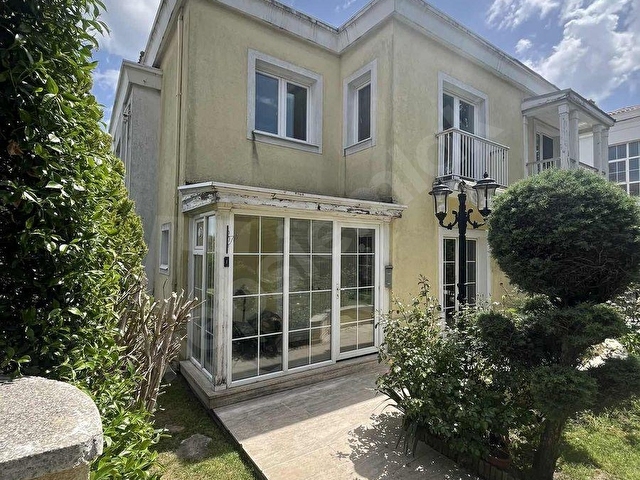 ARDIÇLI EVLER 4+1 EMSALSİZ KONUM SAFIR TİPİ VİLLA