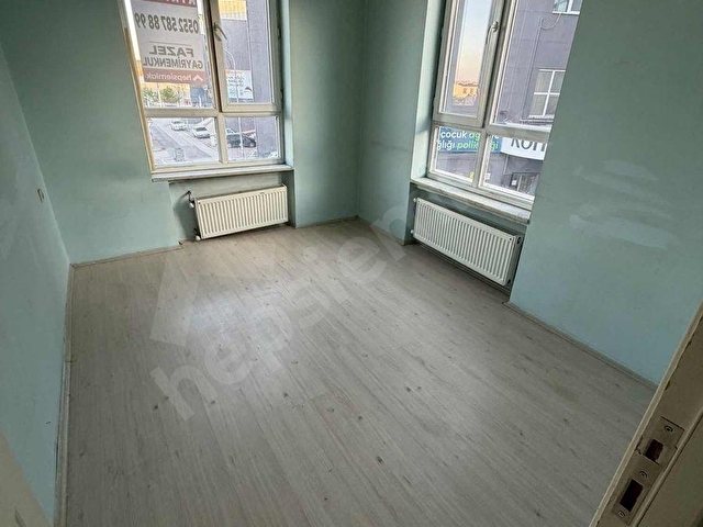FAZELDEN ÜNİVERSİTEYE 200 METRE AYRI MUTFAKLI 1+1