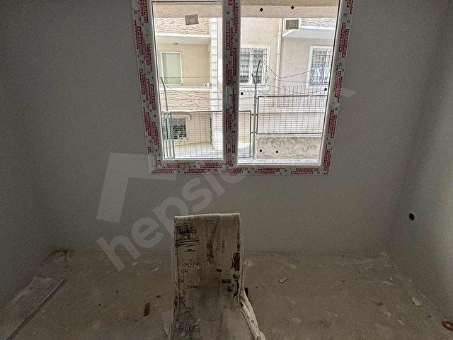 OTOPARKLI LÜKS SİTEDE SATILIK 2+1 DAİRE - Görsel 2
