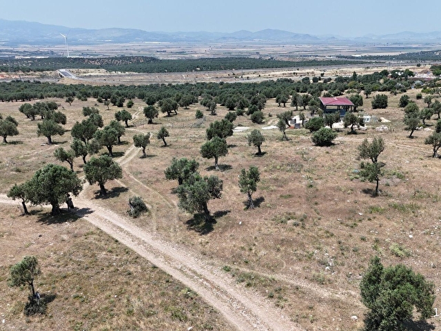 Bergama da deniz manzaralı, merkeze yakın villa imarlı arsa - Görsel 12