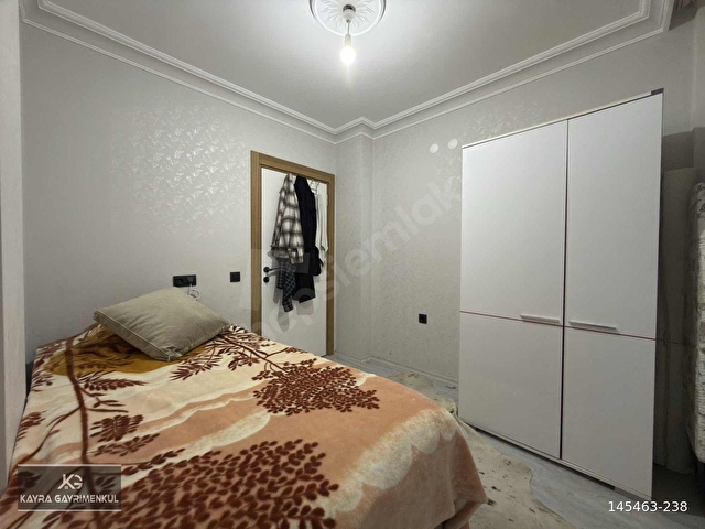 KARŞIYAKAda ASANSÖRLÜ 4.KAT 2+1 FULL EŞYALI 105m2 KİRALIK DAİRE - Görsel 18