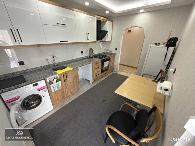 KARŞIYAKAda ASANSÖRLÜ 4.KAT 2+1 FULL EŞYALI 105m2 KİRALIK DAİRE - Görsel 6