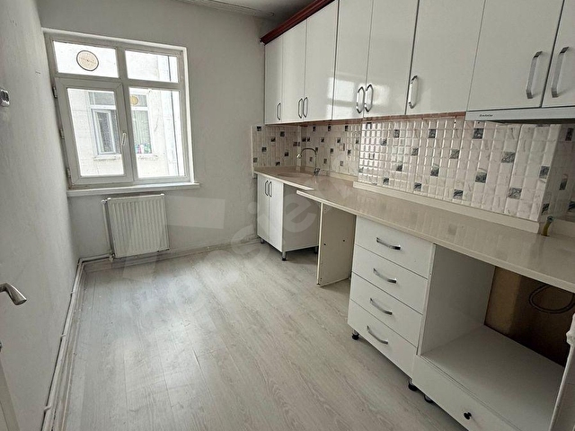 ÖZGÜRDEN BAĞLARBAŞI CADDE ÜZERİNDE YAPILI 3+1 SATILIK DAİRE - Görsel 30